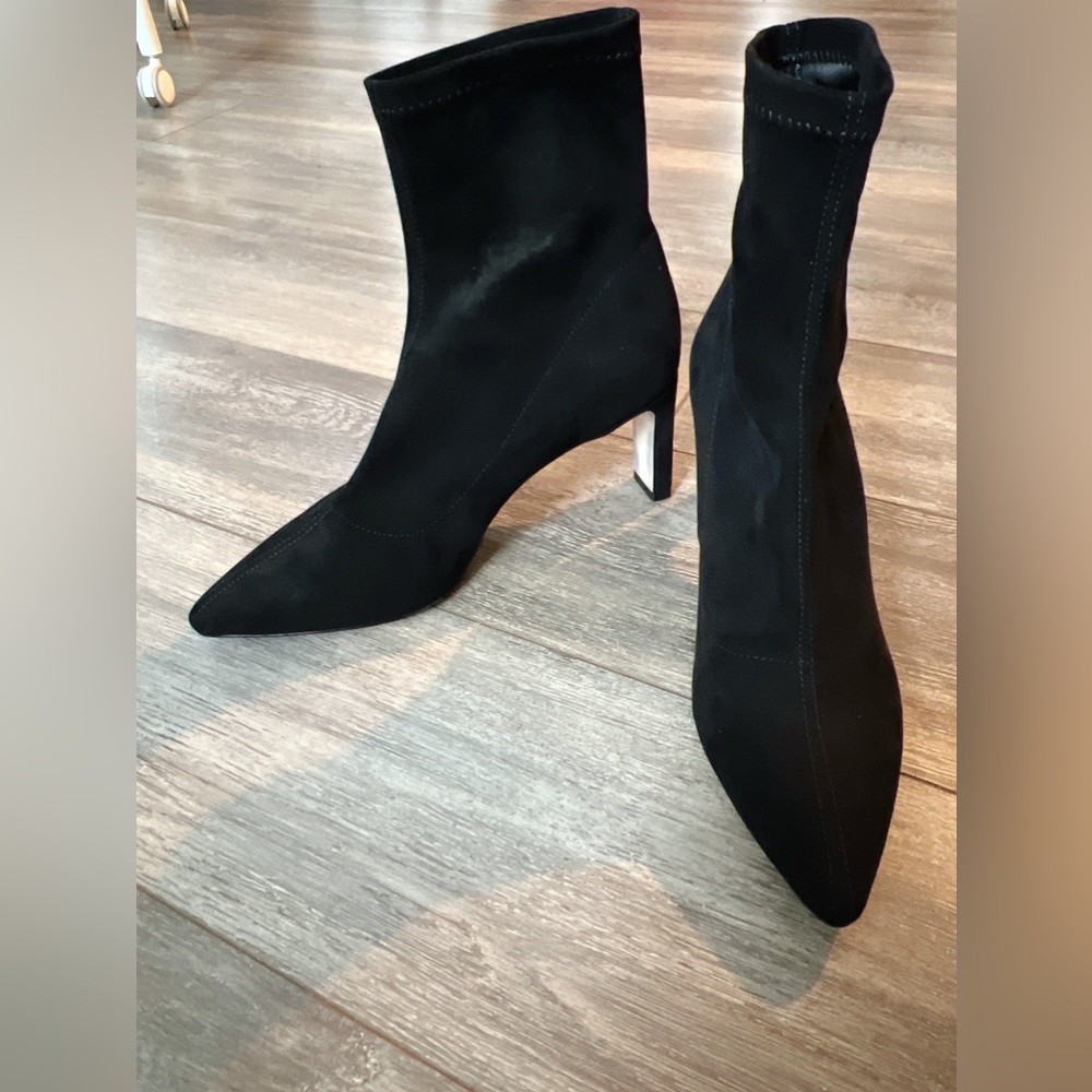 BLACK HIGH HEAL STRETCHABLE  BOOT